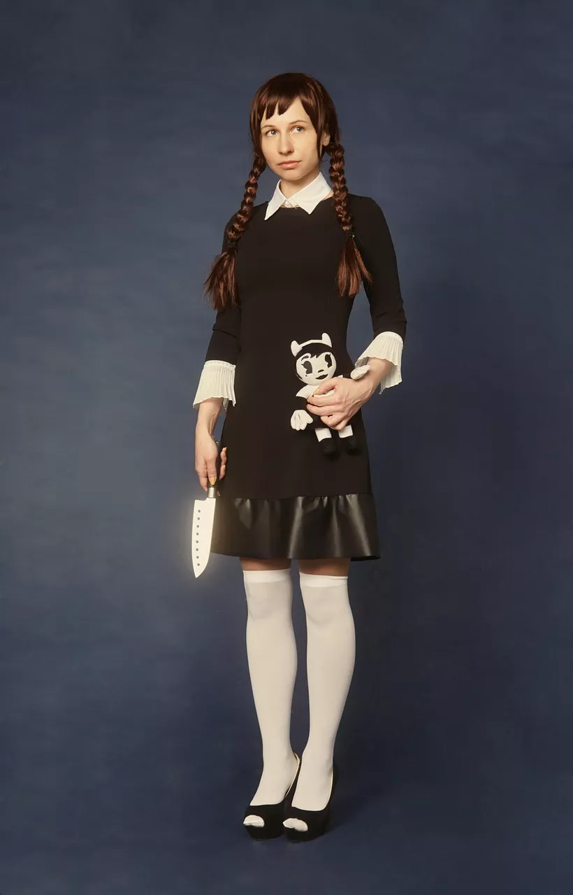 wednesday addams halloween costume